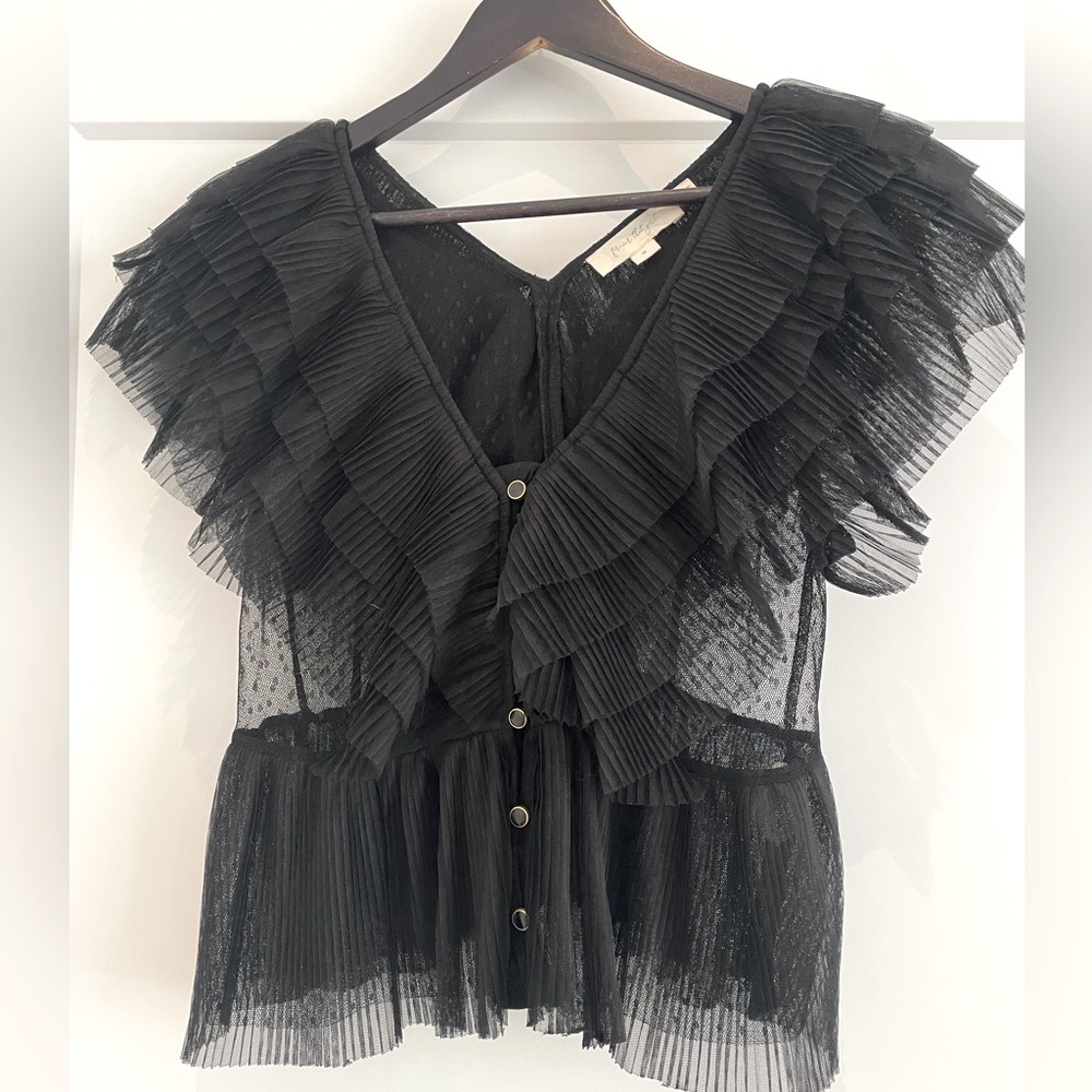 Anthropologie“forever that girl” tulle- like top